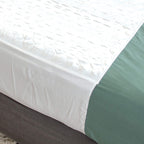 Conni Reusable Bed Pad